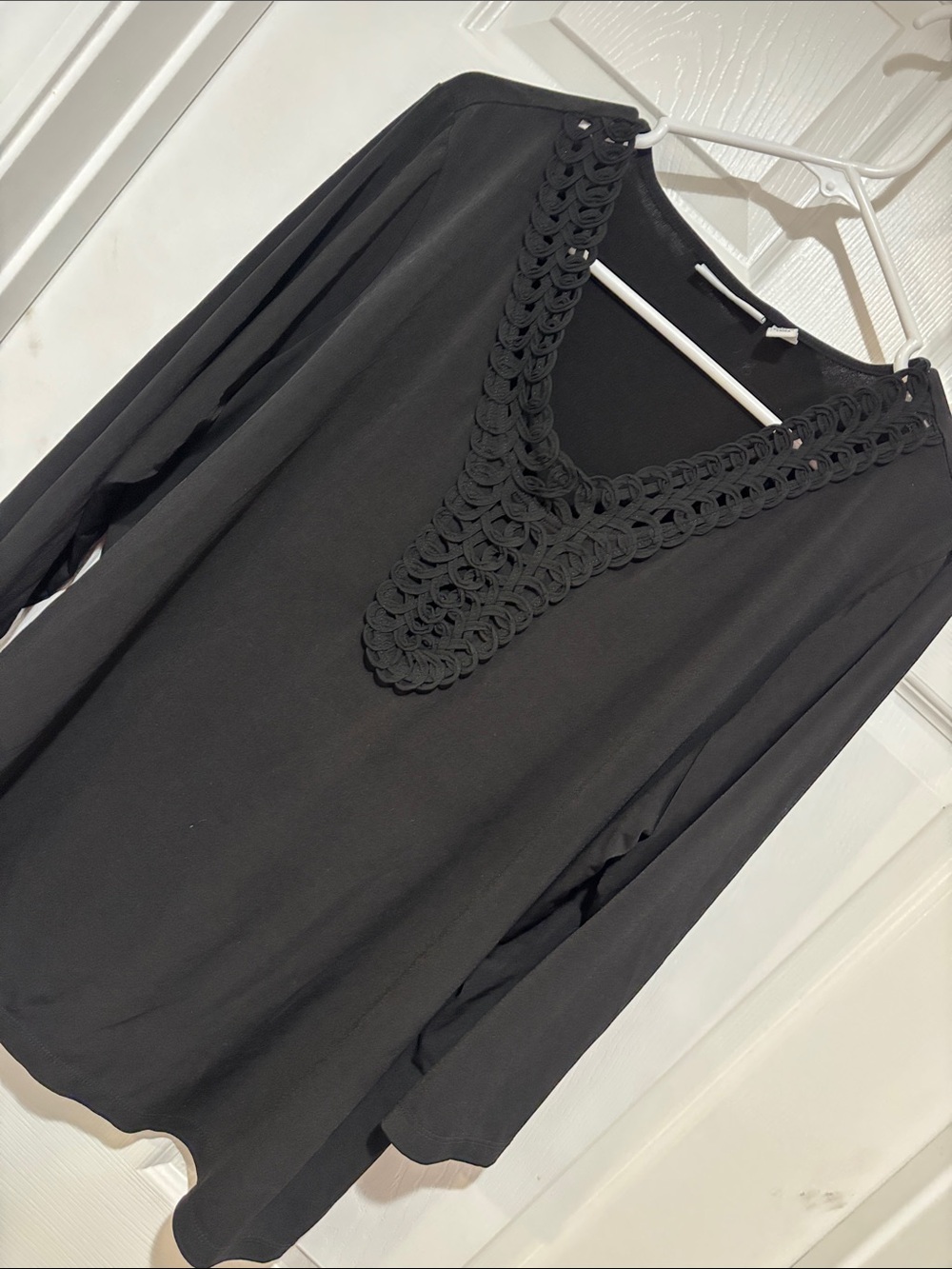 SUSAN GRAVER Crochet Neck 3/4 Sleeve Black Women's Top